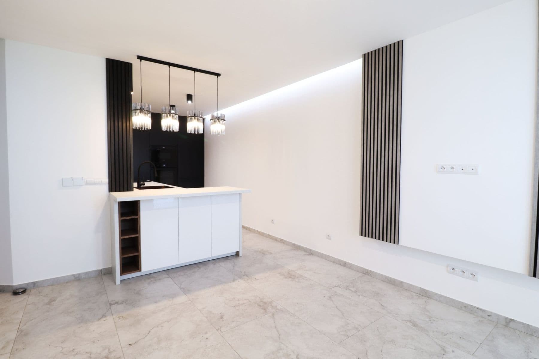 Prenájom bytu 2-izbový 43 m², Kurčatovova, Praha, Praha Prenájom bytu 2-izbový 43 m², Kurčatovova, Praha, Praha