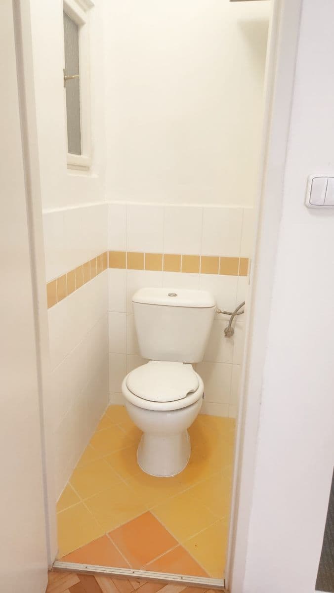 Prenájom bytu 2-izbový 62 m², Veletržní, Praha, Praha Prenájom bytu 2-izbový 62 m², Veletržní, Praha, Praha
