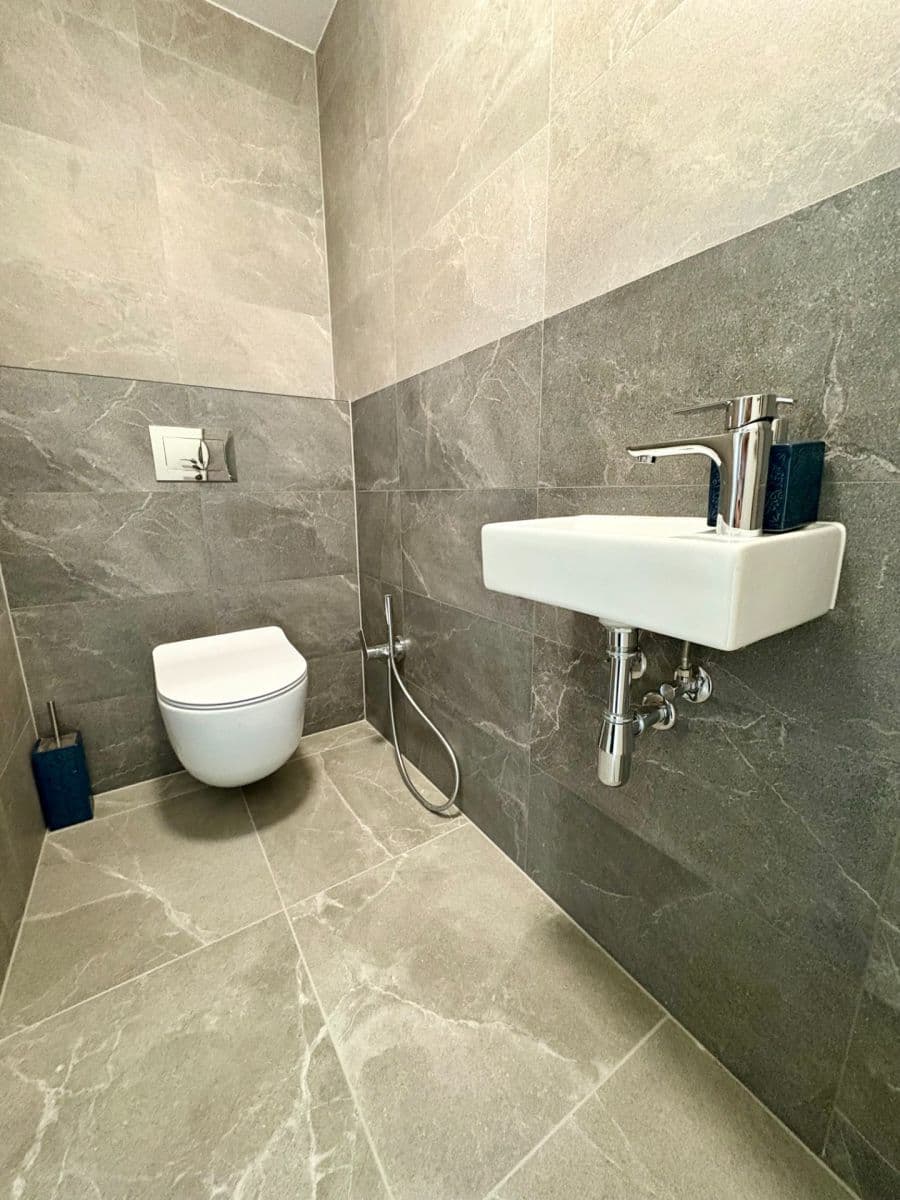Prenájom bytu 3-izbový 79 m², Dukelská, Benešov, Středočeský kraj Prenájom bytu 3-izbový 79 m², Dukelská, Benešov, Středočeský kraj