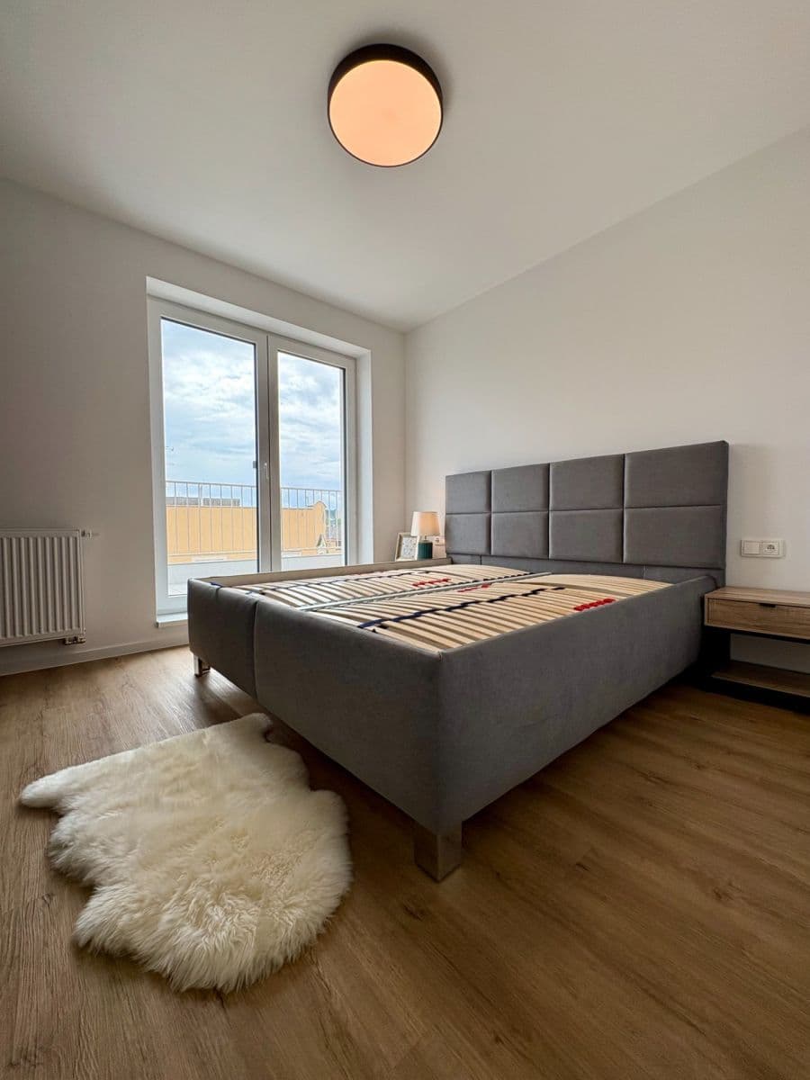 Prenájom bytu 3-izbový 79 m², Dukelská, Benešov, Středočeský kraj Prenájom bytu 3-izbový 79 m², Dukelská, Benešov, Středočeský kraj
