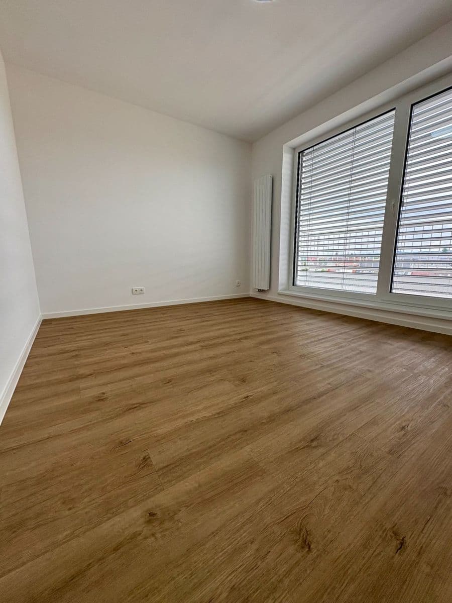 Prenájom bytu 3-izbový 79 m², Dukelská, Benešov, Středočeský kraj Prenájom bytu 3-izbový 79 m², Dukelská, Benešov, Středočeský kraj