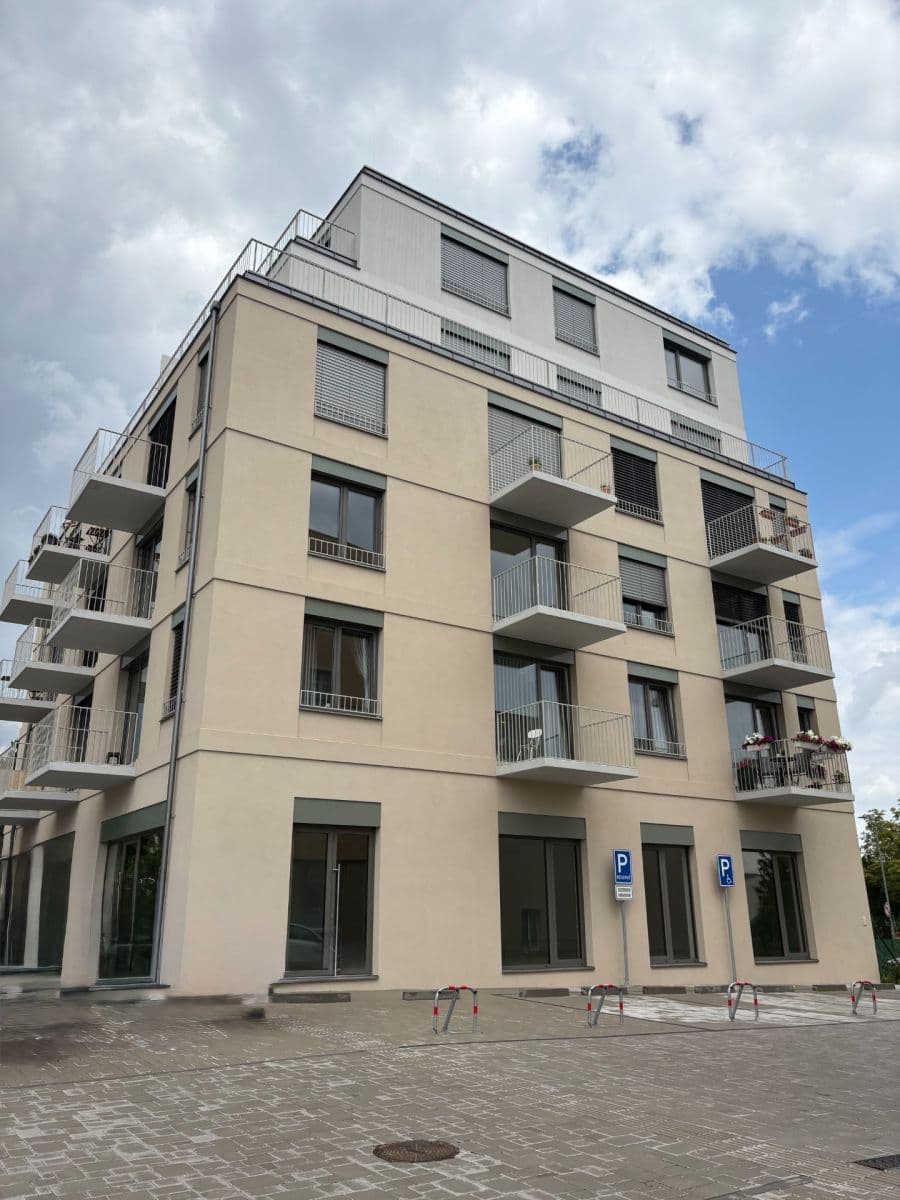 Prenájom bytu 3-izbový 79 m², Dukelská, Benešov, Středočeský kraj Prenájom bytu 3-izbový 79 m², Dukelská, Benešov, Středočeský kraj