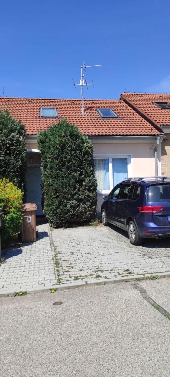 Predaj domu 96 m², pozemek 470 m², U Háječku, Nučice, Středočeský kraj Predaj domu 96 m², pozemek 470 m², U Háječku, Nučice, Středočeský kraj