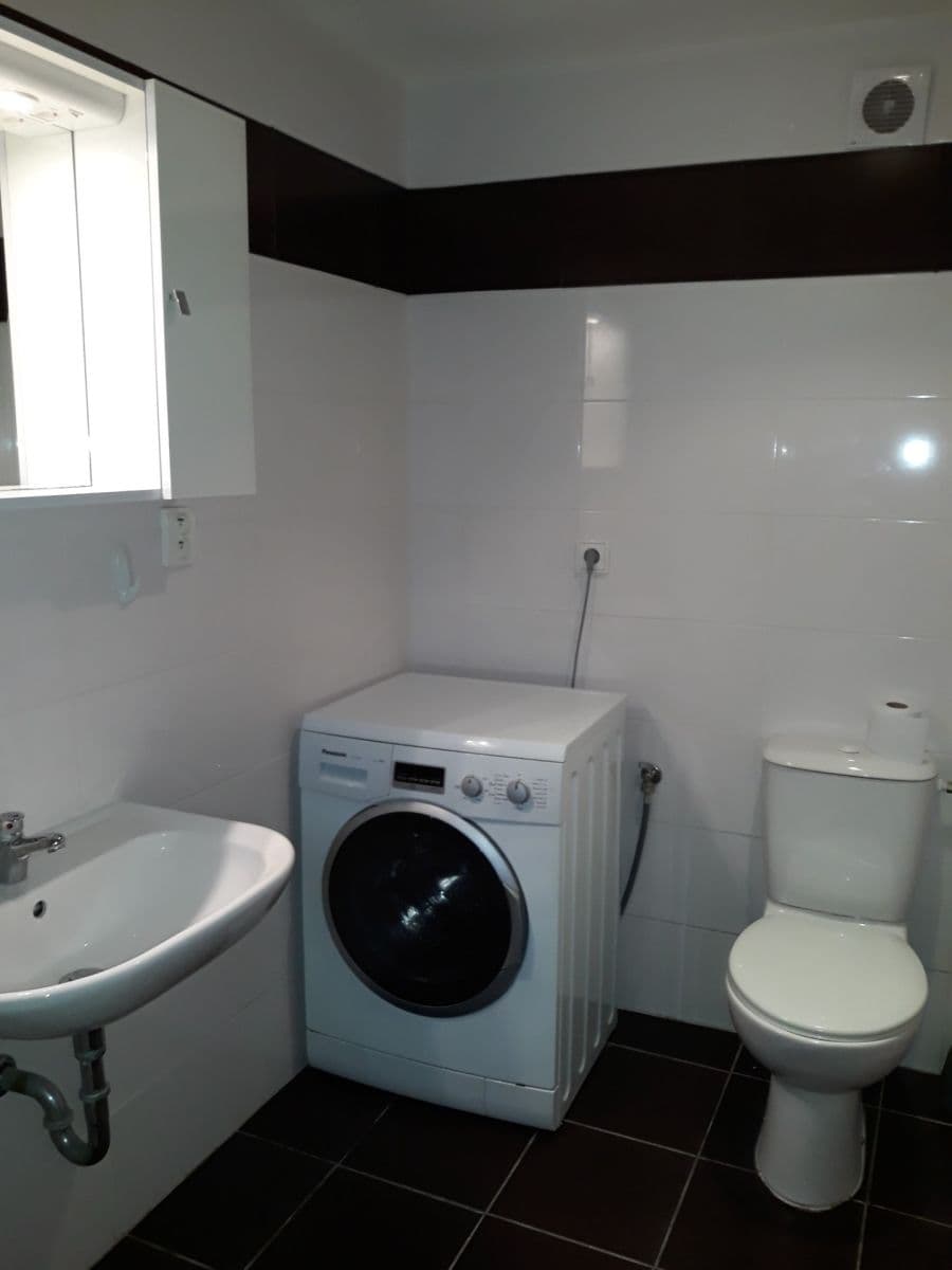 Prenájom bytu 1-izbový 27 m², Turnovská, Praha, Praha Prenájom bytu 1-izbový 27 m², Turnovská, Praha, Praha