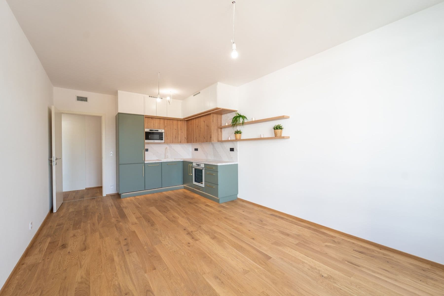 Prenájom bytu 2-izbový 59 m², U Komína, Praha, Praha Prenájom bytu 2-izbový 59 m², U Komína, Praha, Praha