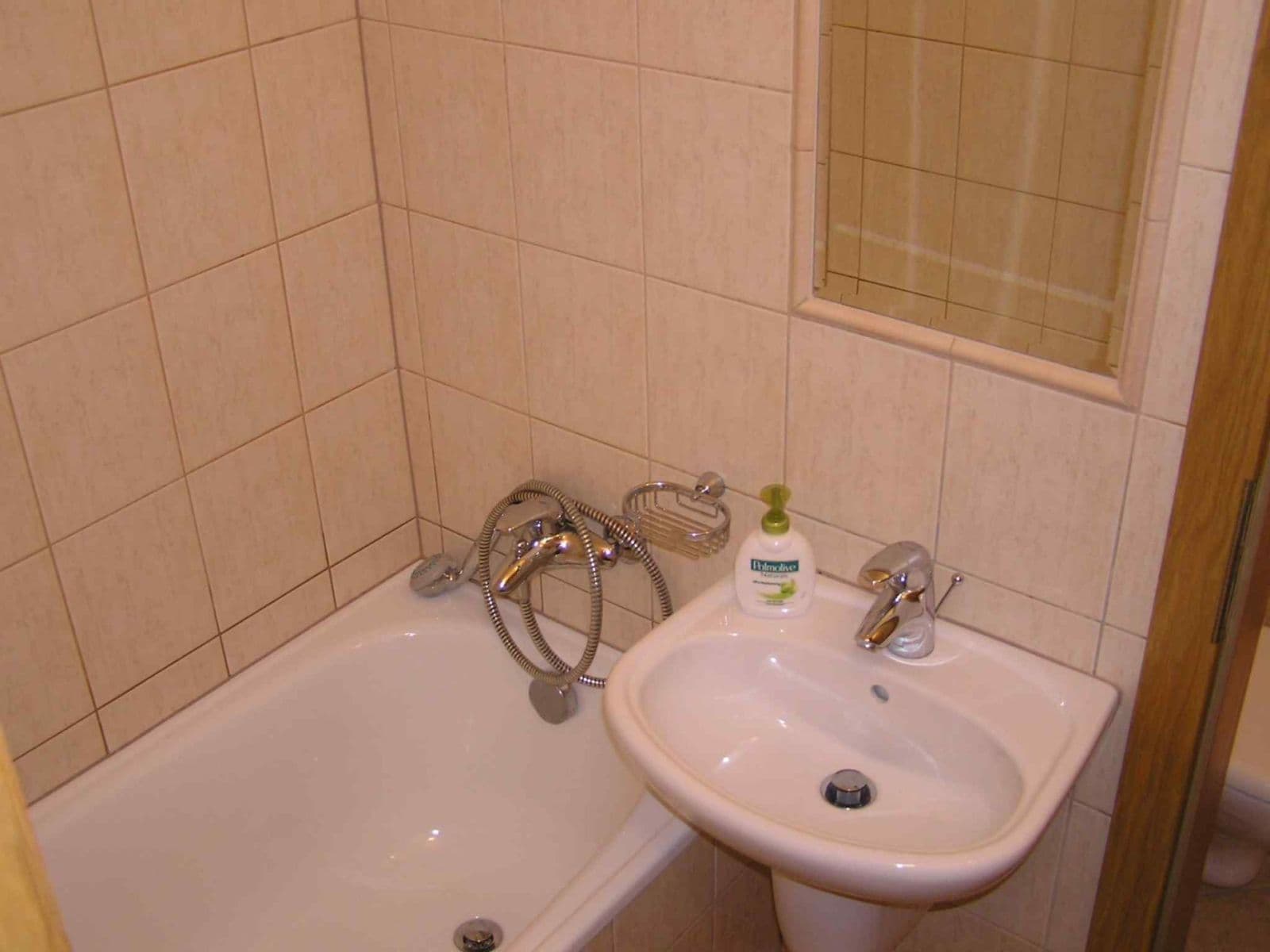 Prenájom bytu 2-izbový 40 m², Mirotická, Praha, Praha Prenájom bytu 2-izbový 40 m², Mirotická, Praha, Praha