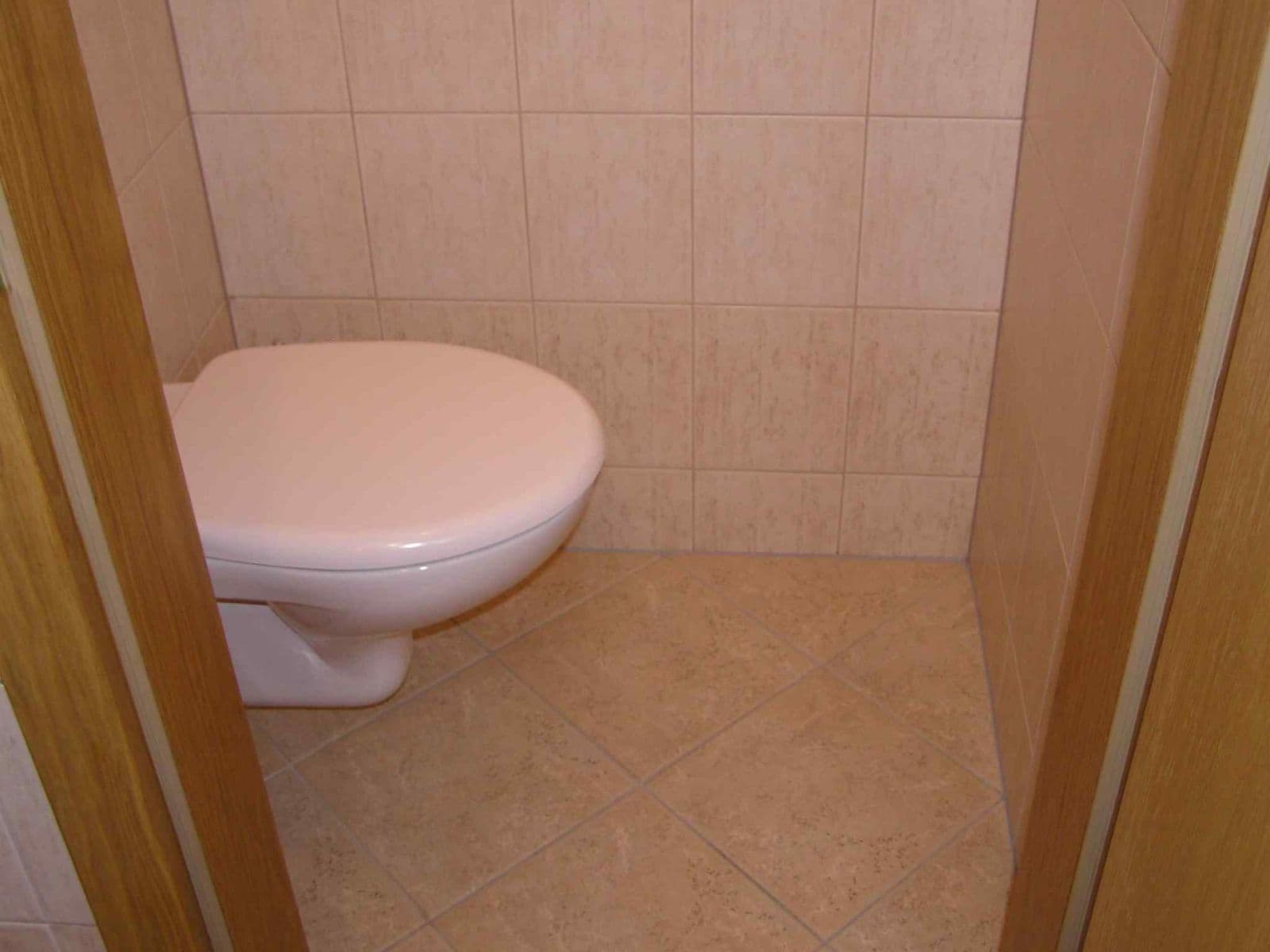 Prenájom bytu 2-izbový 40 m², Mirotická, Praha, Praha Prenájom bytu 2-izbový 40 m², Mirotická, Praha, Praha