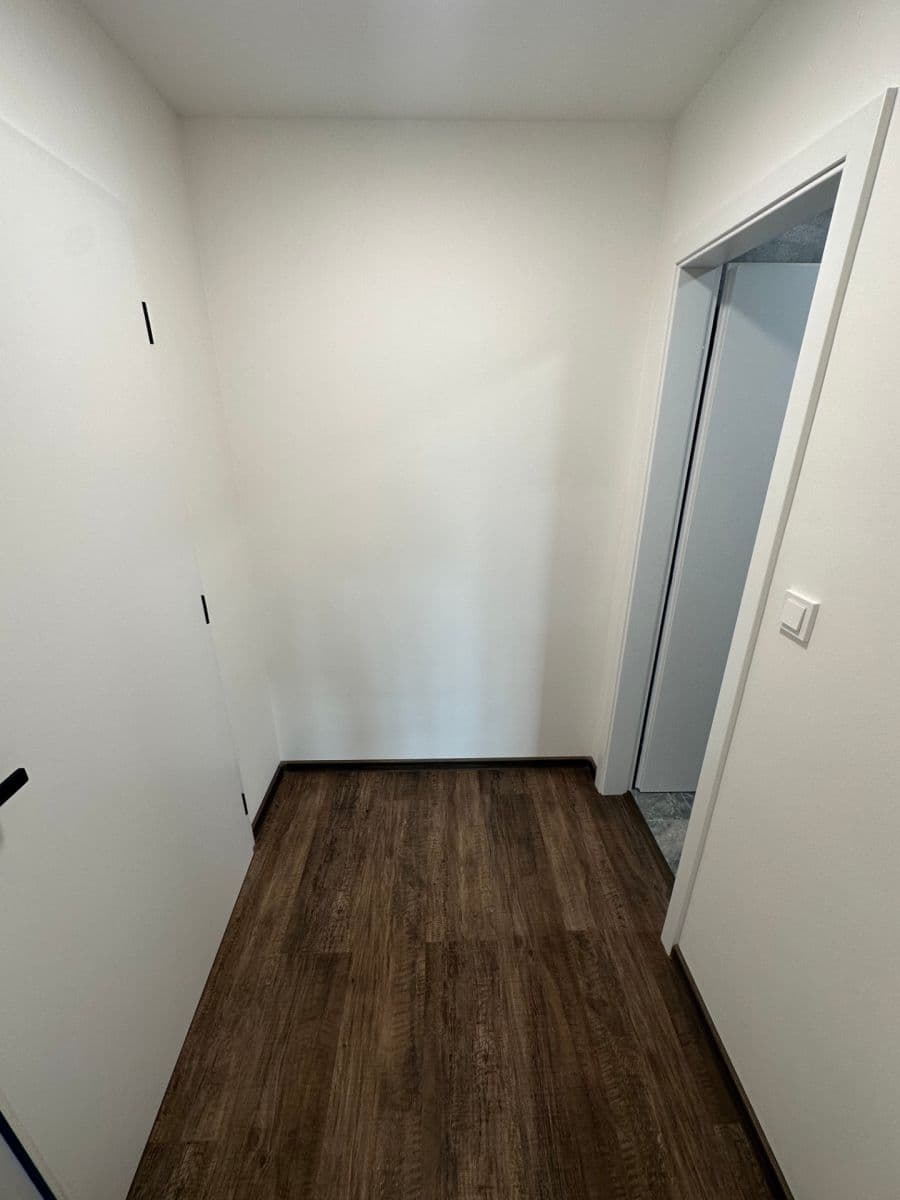 Prenájom bytu 2-izbový 55 m², Drahy, Uherské Hradiště, Zlínský kraj Prenájom bytu 2-izbový 55 m², Drahy, Uherské Hradiště, Zlínský kraj
