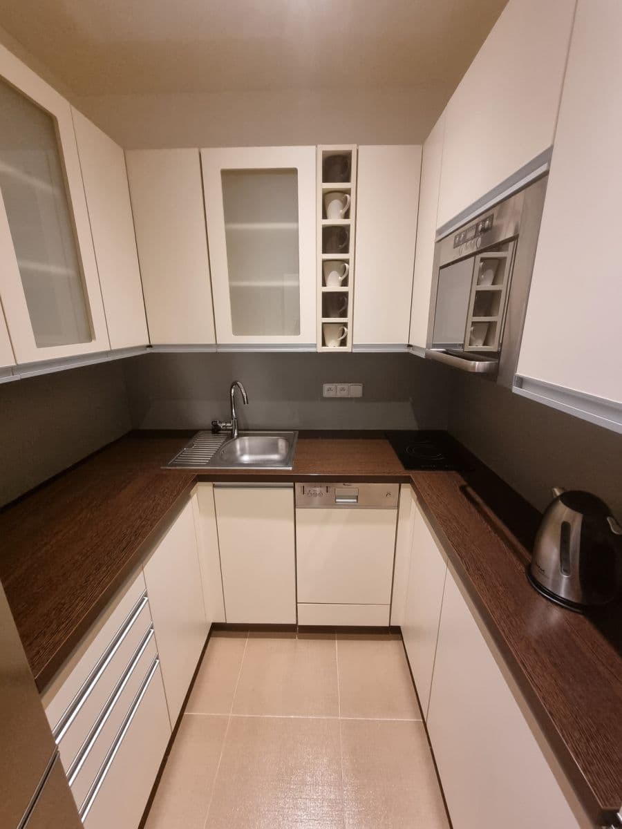 Prenájom bytu 1-izbový 35 m², Habrová, Měšice, Středočeský kraj Prenájom bytu 1-izbový 35 m², Habrová, Měšice, Středočeský kraj