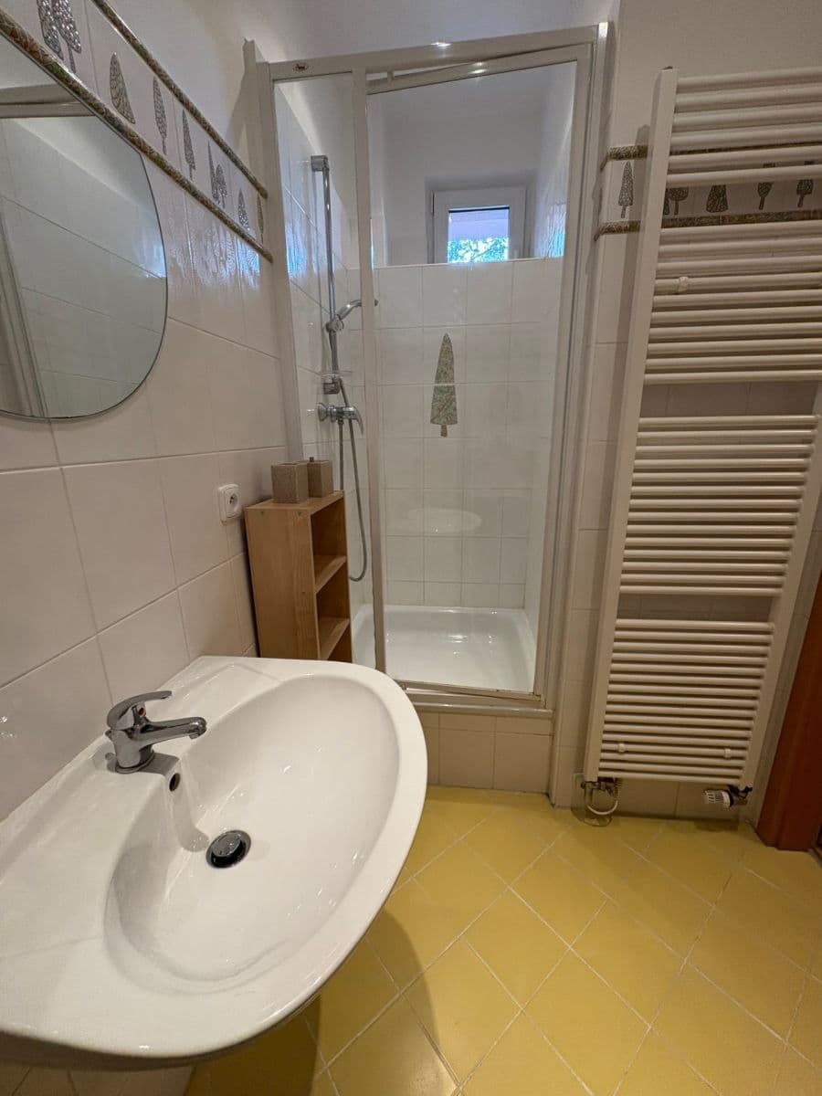 Prenájom bytu 2-izbový 42 m², Humpolecká, Praha, Praha Prenájom bytu 2-izbový 42 m², Humpolecká, Praha, Praha