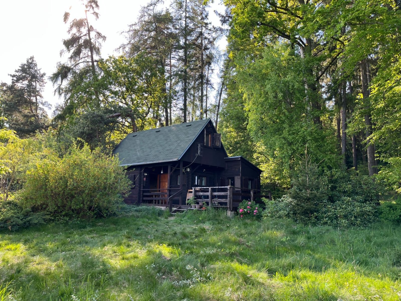 Predaj rekreačného objektu 80 m², pozemek 2.300 m², Kytín, Středočeský kraj Predaj rekreačného objektu 80 m², pozemek 2.300 m², Kytín, Středočeský kraj
