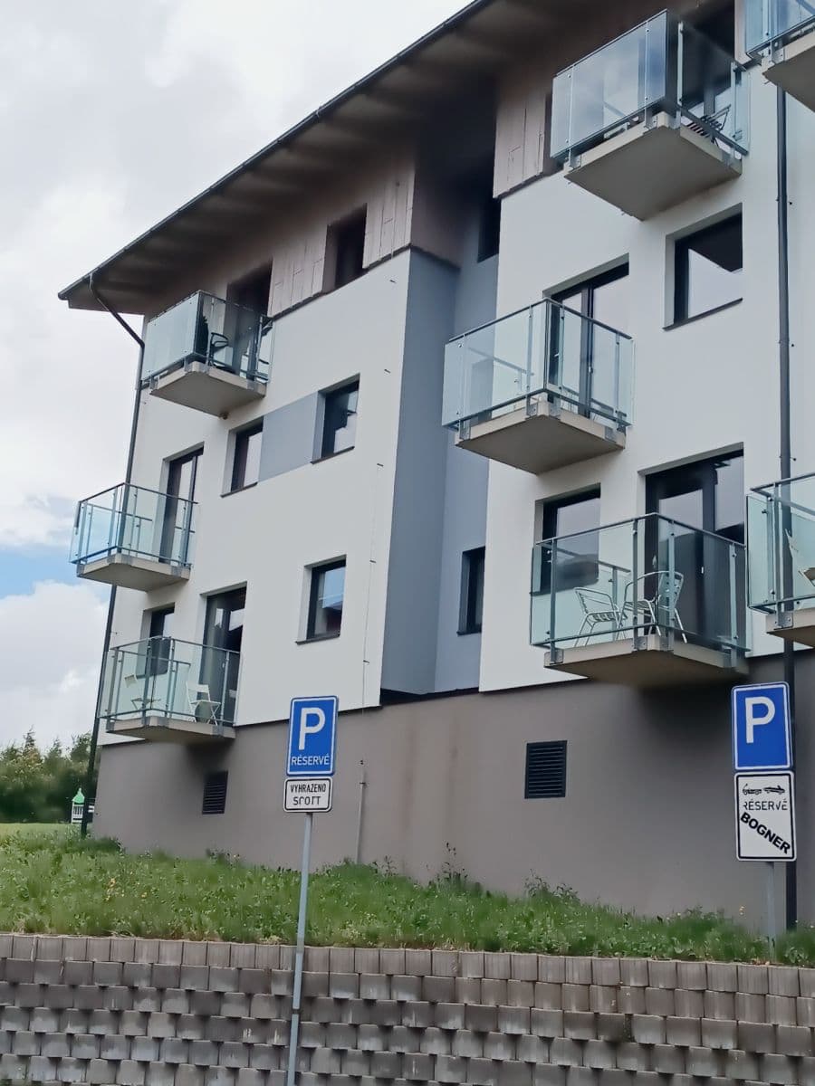 Prenájom bytu 2-izbový 51 m², Loučná pod Klínovcem, Ústecký kraj Prenájom bytu 2-izbový 51 m², Loučná pod Klínovcem, Ústecký kraj