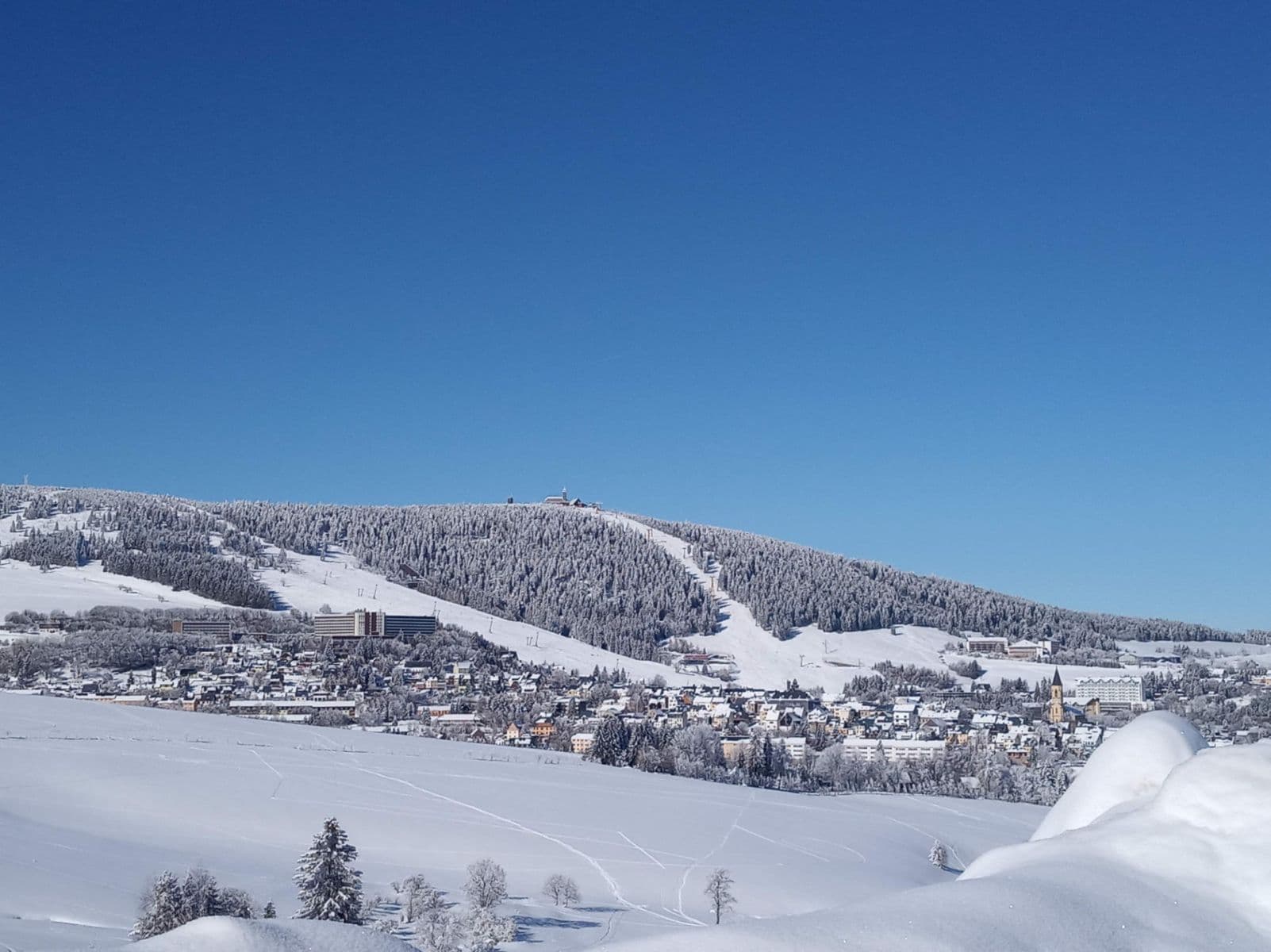 Prenájom bytu 2-izbový 51 m², Loučná pod Klínovcem, Ústecký kraj Prenájom bytu 2-izbový 51 m², Loučná pod Klínovcem, Ústecký kraj