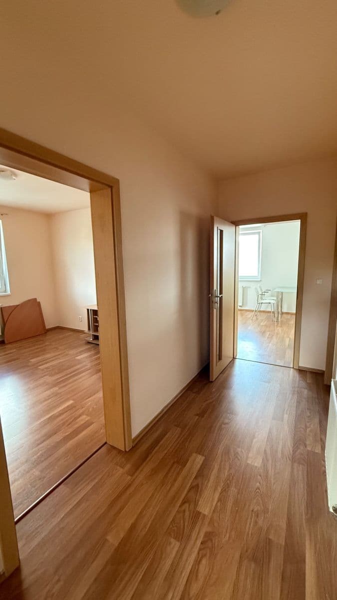 Prenájom bytu 3-izbový 82 m², Formánkova, Tišnov, Jihomoravský kraj Prenájom bytu 3-izbový 82 m², Formánkova, Tišnov, Jihomoravský kraj