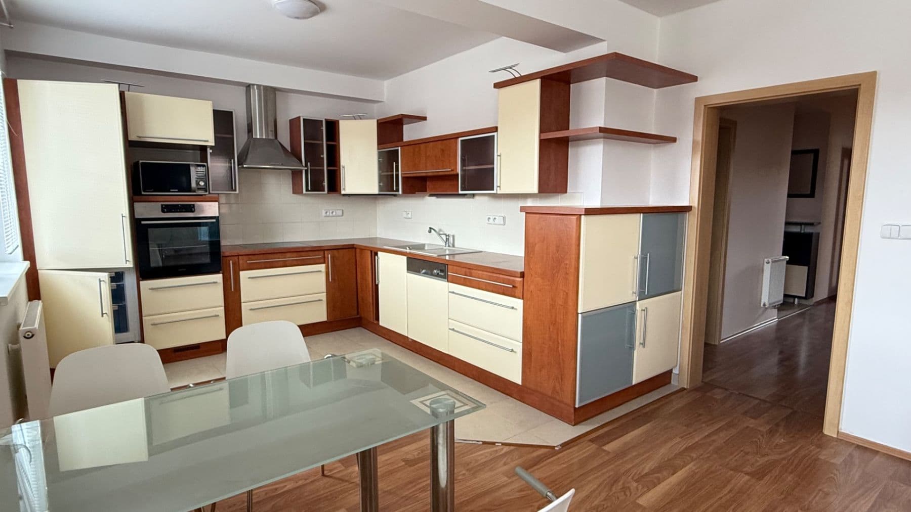 Prenájom bytu 3-izbový 82 m², Formánkova, Tišnov, Jihomoravský kraj Prenájom bytu 3-izbový 82 m², Formánkova, Tišnov, Jihomoravský kraj