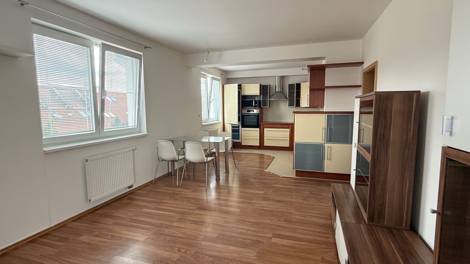 Prenájom bytu 3-izbový 82 m², Formánkova, Tišnov, Jihomoravský kraj Prenájom bytu 3-izbový 82 m², Formánkova, Tišnov, Jihomoravský kraj