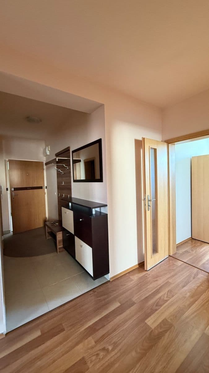 Prenájom bytu 3-izbový 82 m², Formánkova, Tišnov, Jihomoravský kraj Prenájom bytu 3-izbový 82 m², Formánkova, Tišnov, Jihomoravský kraj