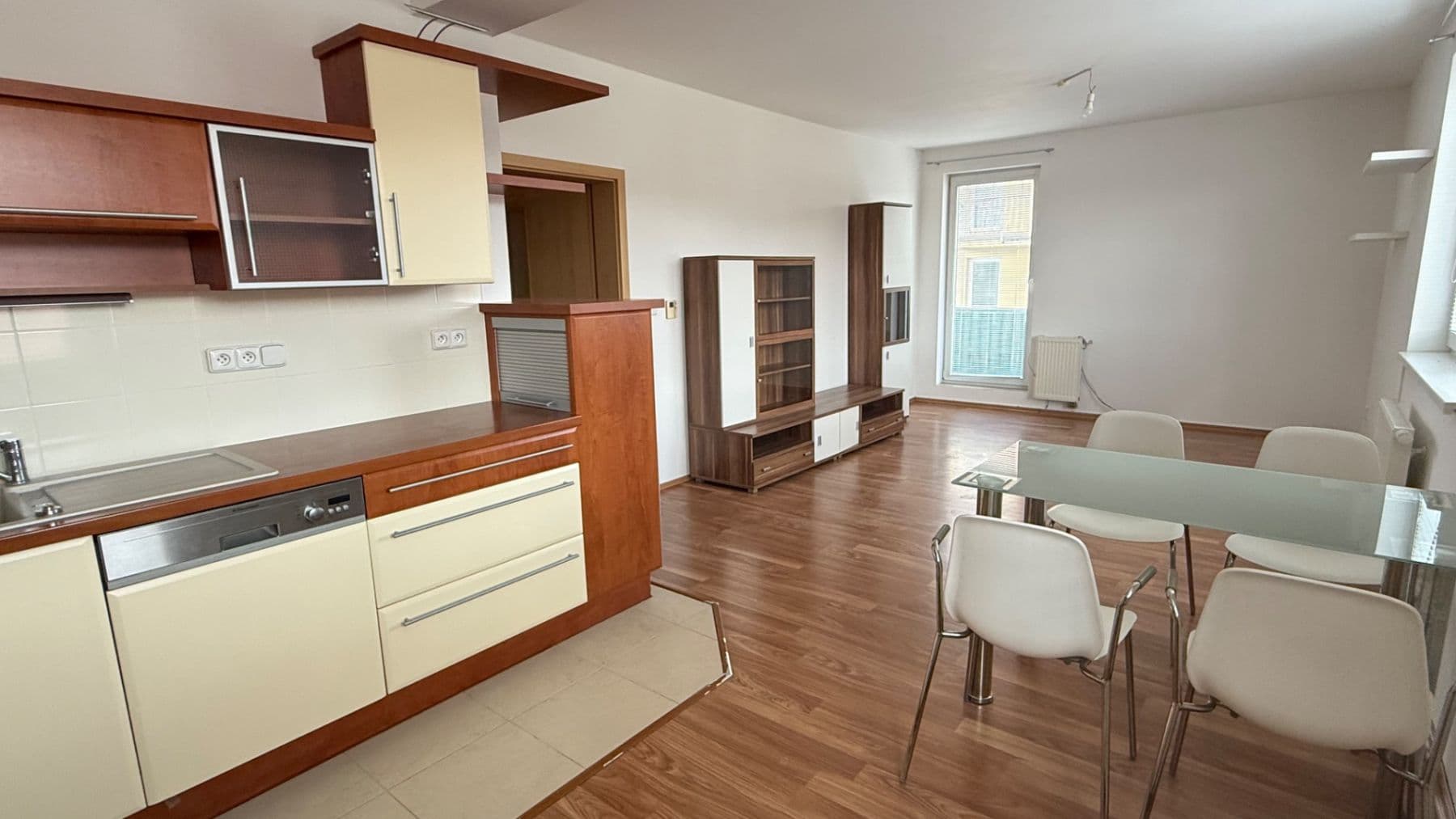 Prenájom bytu 3-izbový 82 m², Formánkova, Tišnov, Jihomoravský kraj Prenájom bytu 3-izbový 82 m², Formánkova, Tišnov, Jihomoravský kraj