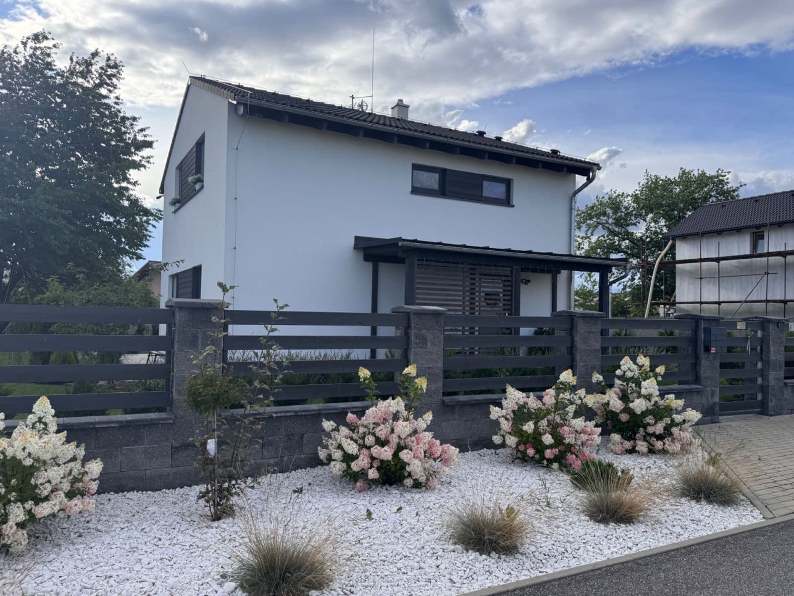 Predaj domu 117 m², pozemek 948 m², Mezi Alejemi, Mnichovo Hradiště, Středočeský kraj Predaj domu 117 m², pozemek 948 m², Mezi Alejemi, Mnichovo Hradiště, Středočeský kraj