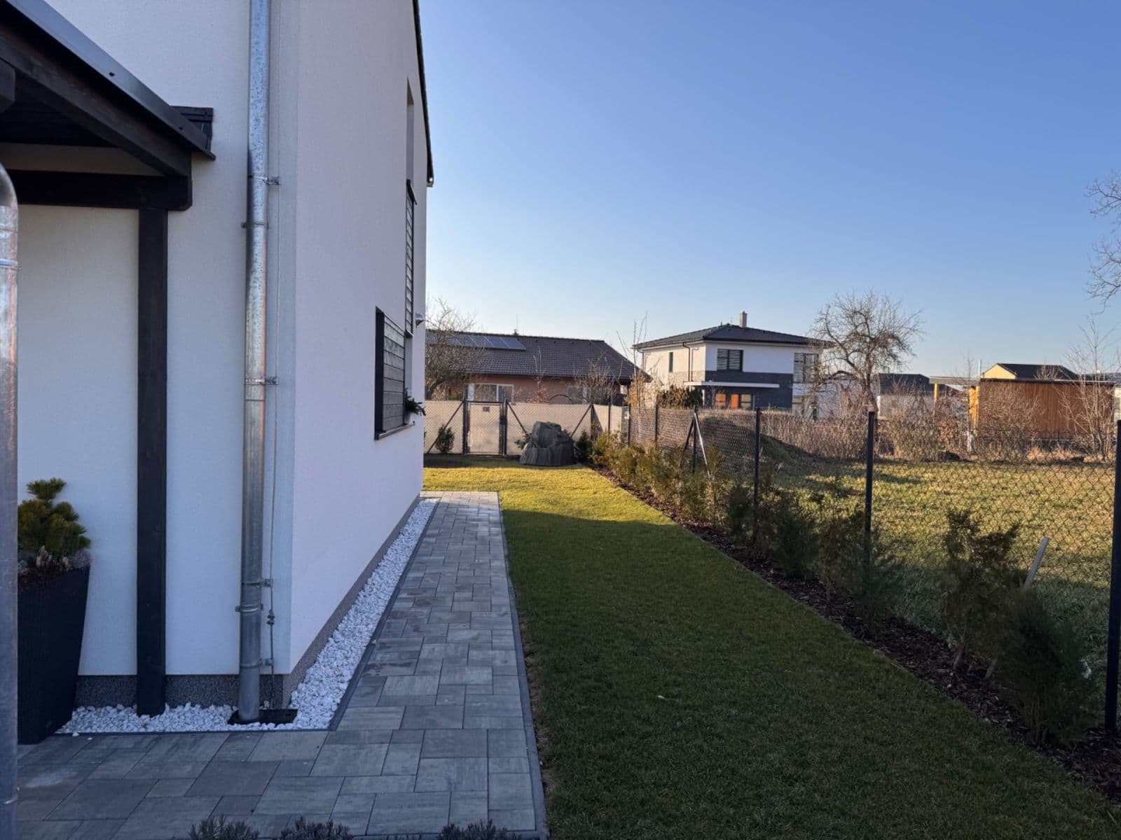 Predaj domu 117 m², pozemek 948 m², Mezi Alejemi, Mnichovo Hradiště, Středočeský kraj Predaj domu 117 m², pozemek 948 m², Mezi Alejemi, Mnichovo Hradiště, Středočeský kraj