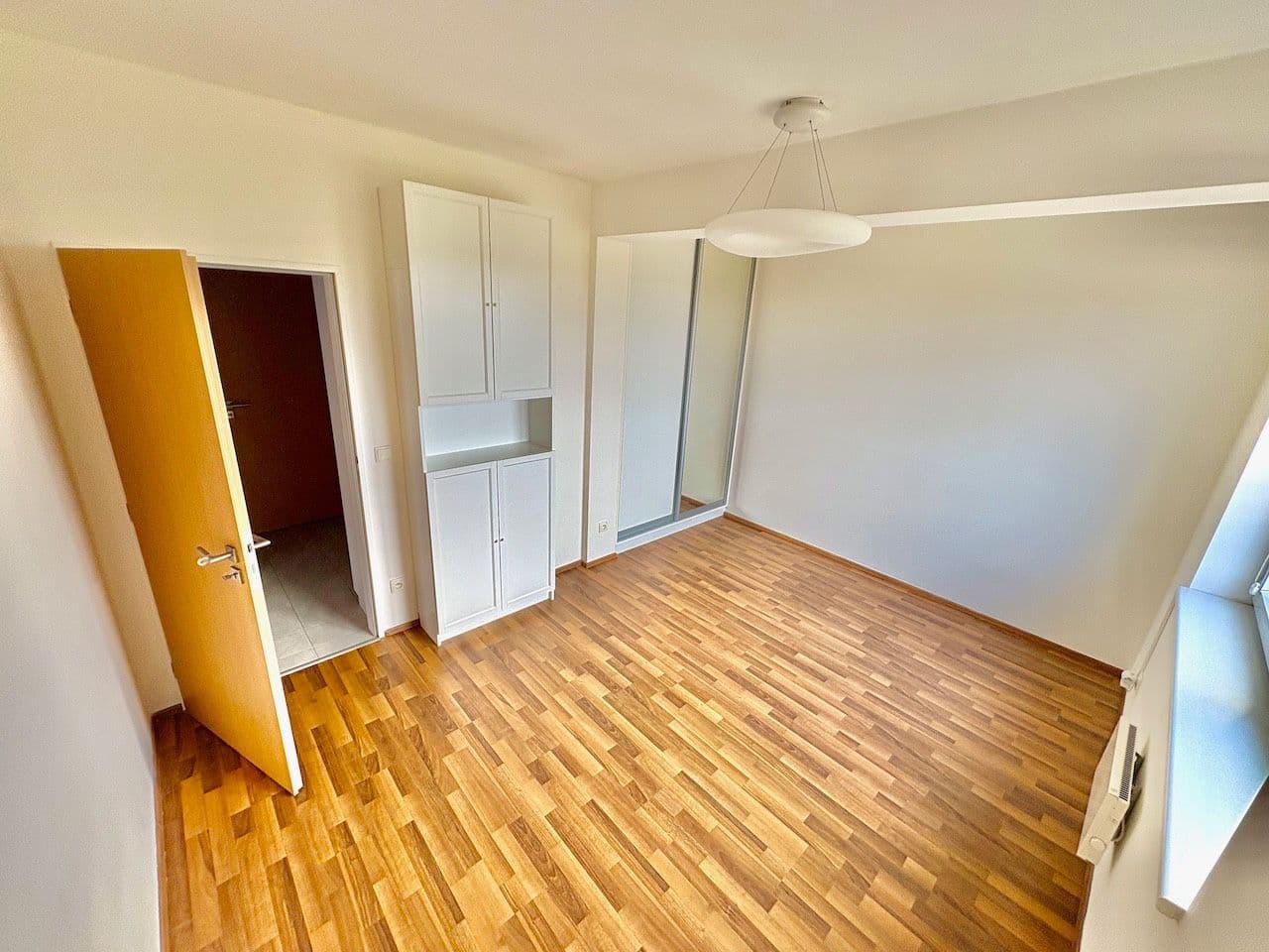 Prenájom bytu 3-izbový 64 m², Ecksteinova, Chýně, Středočeský kraj Prenájom bytu 3-izbový 64 m², Ecksteinova, Chýně, Středočeský kraj