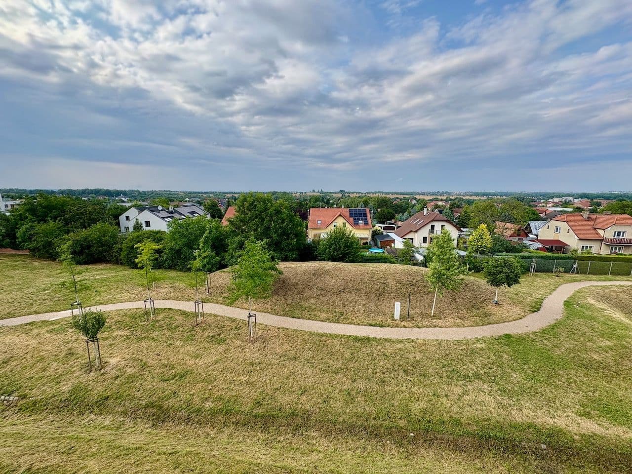 Prenájom bytu 3-izbový 64 m², Ecksteinova, Chýně, Středočeský kraj Prenájom bytu 3-izbový 64 m², Ecksteinova, Chýně, Středočeský kraj