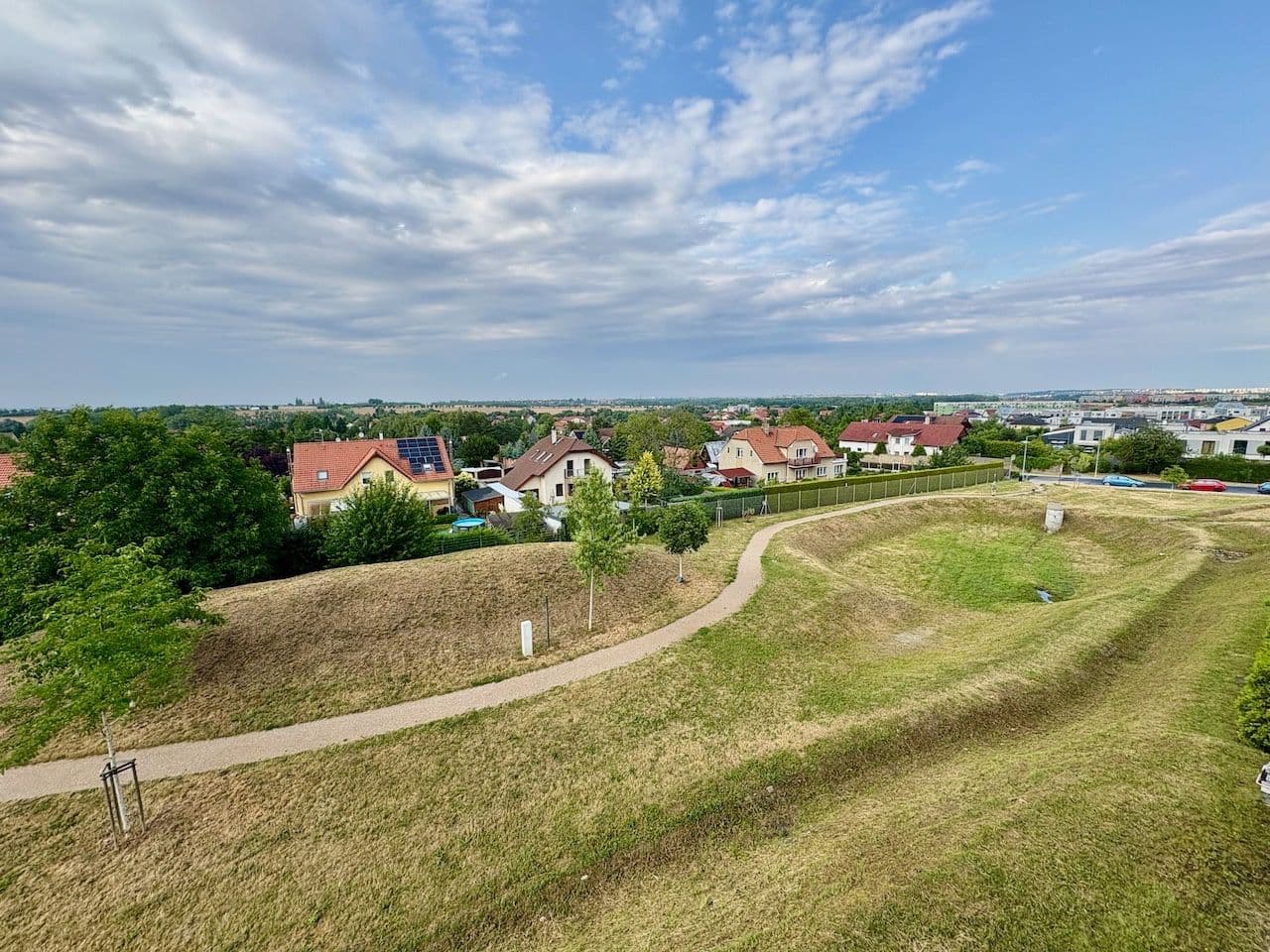 Prenájom bytu 3-izbový 64 m², Ecksteinova, Chýně, Středočeský kraj Prenájom bytu 3-izbový 64 m², Ecksteinova, Chýně, Středočeský kraj