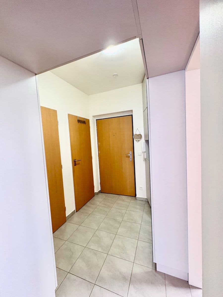 Prenájom bytu 3-izbový 64 m², Ecksteinova, Chýně, Středočeský kraj Prenájom bytu 3-izbový 64 m², Ecksteinova, Chýně, Středočeský kraj