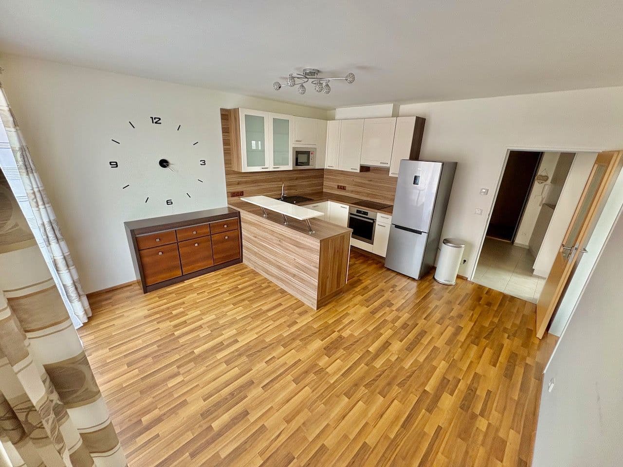 Prenájom bytu 3-izbový 64 m², Ecksteinova, Chýně, Středočeský kraj Prenájom bytu 3-izbový 64 m², Ecksteinova, Chýně, Středočeský kraj