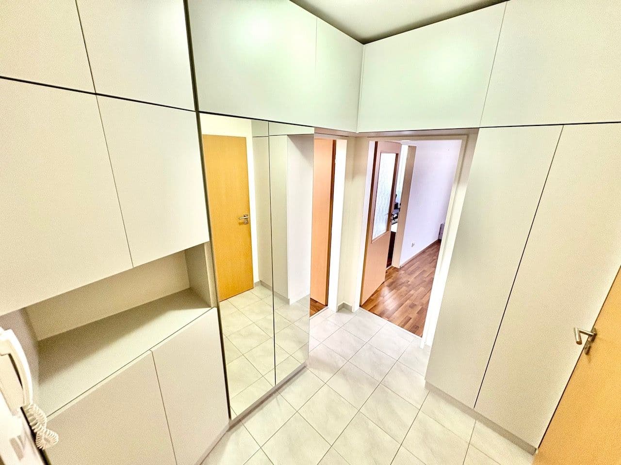Prenájom bytu 3-izbový 64 m², Ecksteinova, Chýně, Středočeský kraj Prenájom bytu 3-izbový 64 m², Ecksteinova, Chýně, Středočeský kraj