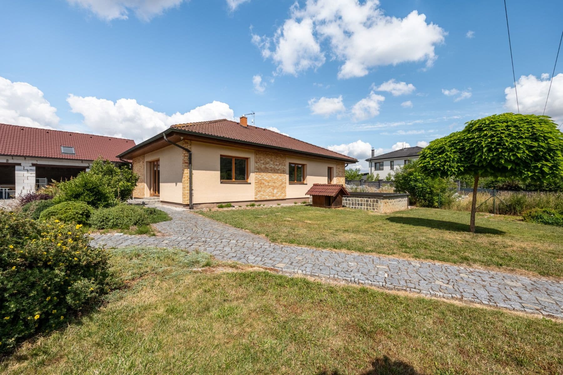 Predaj domu 122 m², pozemek 3.901 m², U brůdku, Lužná, Středočeský kraj Predaj domu 122 m², pozemek 3.901 m², U brůdku, Lužná, Středočeský kraj