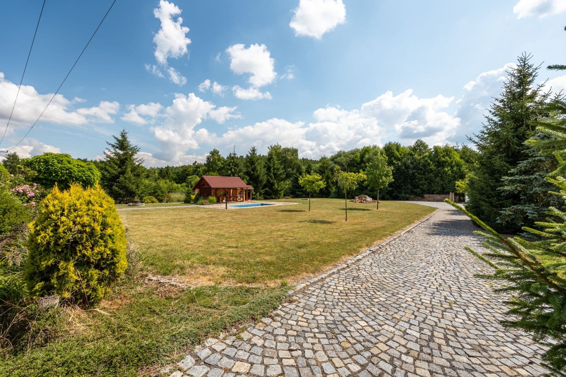 Predaj domu 122 m², pozemek 3.901 m², U brůdku, Lužná, Středočeský kraj Predaj domu 122 m², pozemek 3.901 m², U brůdku, Lužná, Středočeský kraj