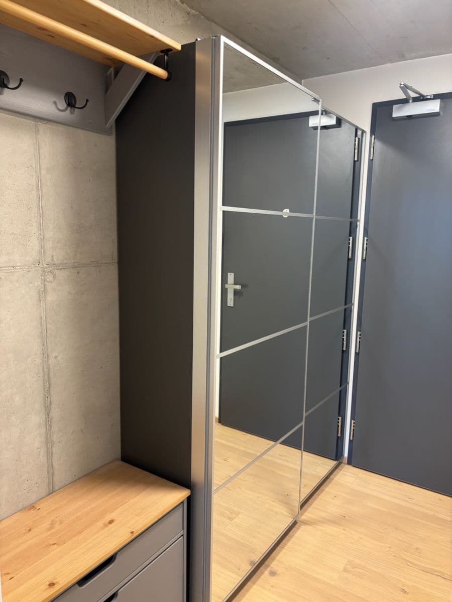 Prenájom bytu 3-izbový 66 m², Kolbenova, Praha, Praha Prenájom bytu 3-izbový 66 m², Kolbenova, Praha, Praha