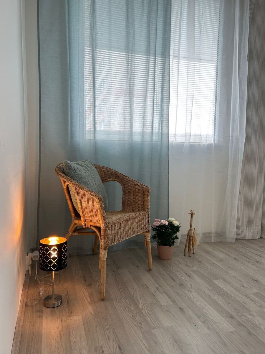 Prenájom bytu 1-izbový 55 m², Poznaňská, Praha, Praha Prenájom bytu 1-izbový 55 m², Poznaňská, Praha, Praha