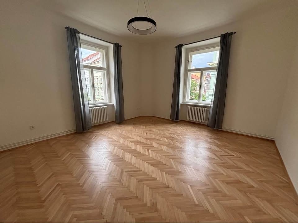 Prenájom bytu 1-izbový 59 m², Americká, Praha, Praha Prenájom bytu 1-izbový 59 m², Americká, Praha, Praha