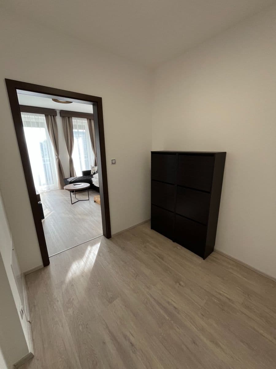 Prenájom bytu 3-izbový 68 m², Březinky, Nové Město nad Metují, Královéhradecký kraj Prenájom bytu 3-izbový 68 m², Březinky, Nové Město nad Metují, Královéhradecký kraj