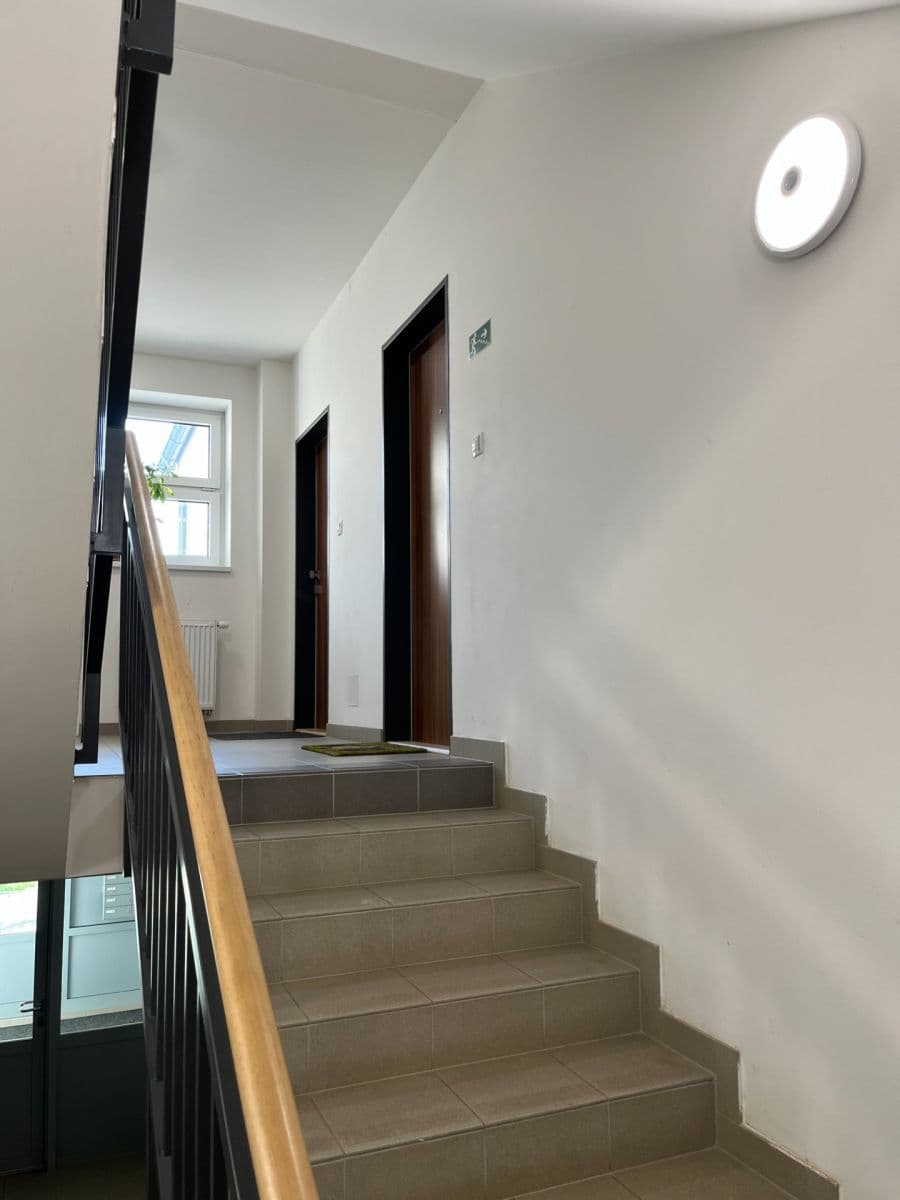 Prenájom bytu 3-izbový 68 m², Březinky, Nové Město nad Metují, Královéhradecký kraj Prenájom bytu 3-izbový 68 m², Březinky, Nové Město nad Metují, Královéhradecký kraj