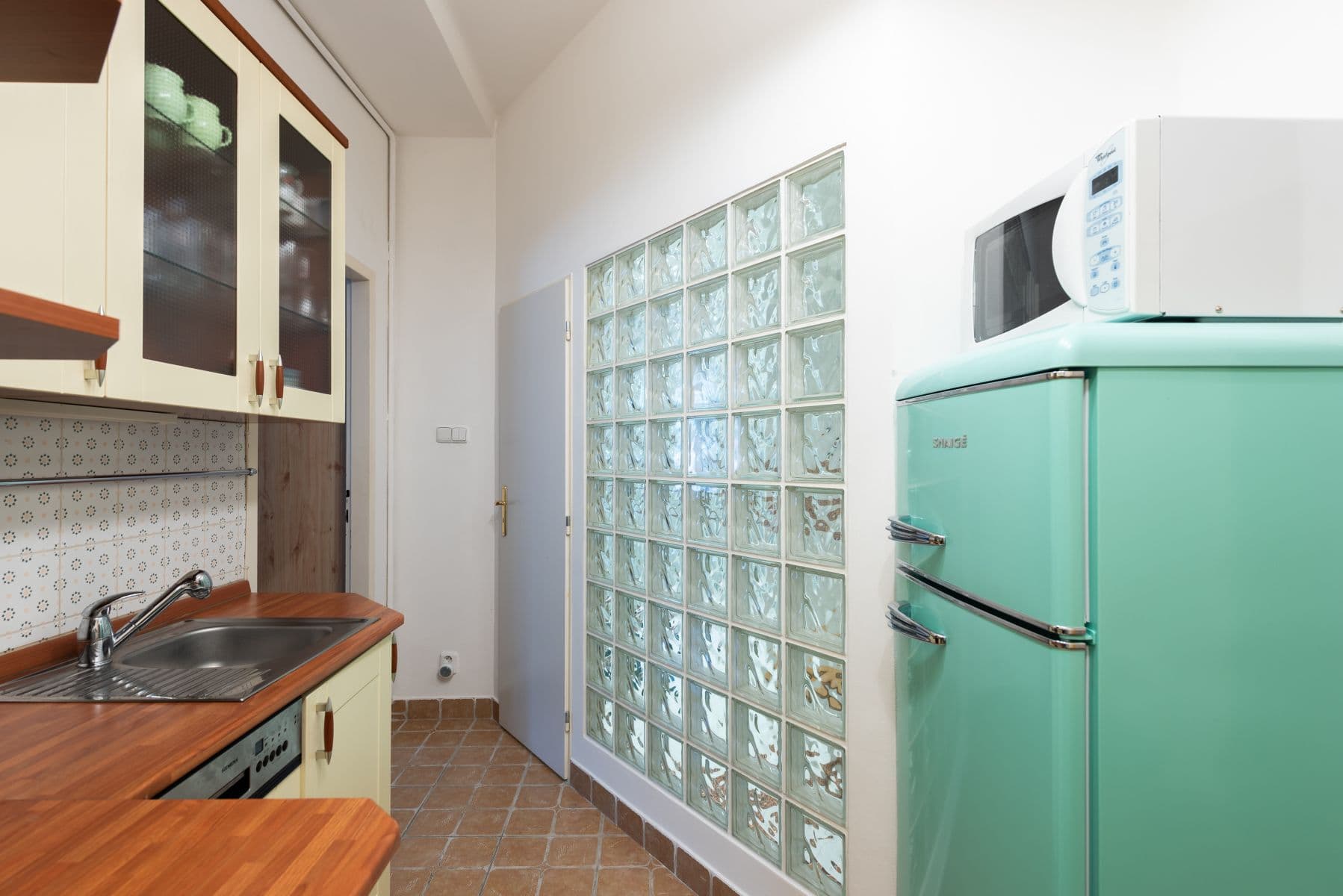 Prenájom bytu 47 m², Hartigova, Praha, Praha Prenájom bytu 47 m², Hartigova, Praha, Praha