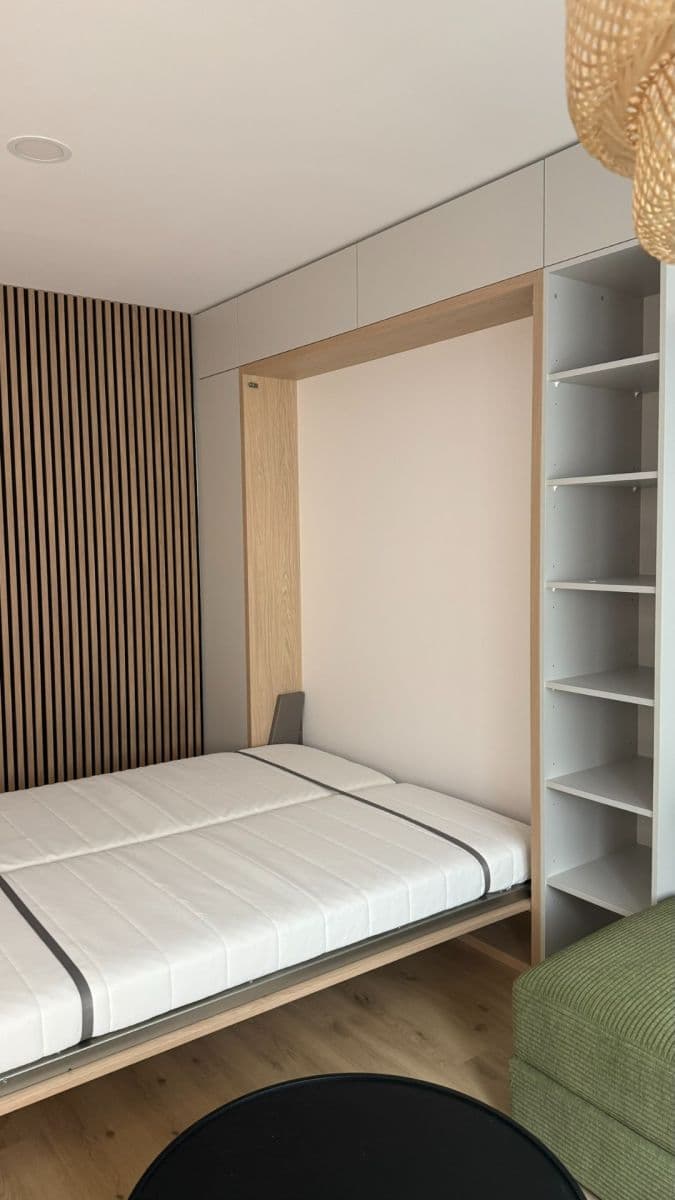 Prenájom bytu 1-izbový 33 m², K Hájku, Nová Paka, Královéhradecký kraj Prenájom bytu 1-izbový 33 m², K Hájku, Nová Paka, Královéhradecký kraj