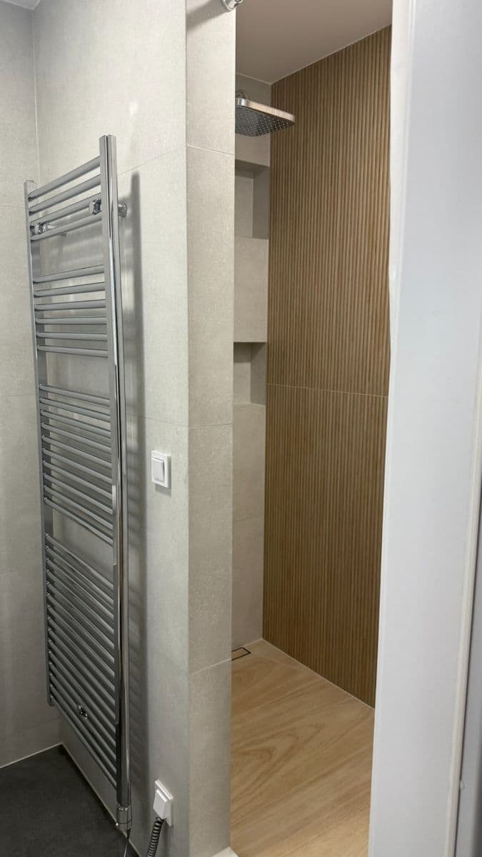 Prenájom bytu 1-izbový 33 m², K Hájku, Nová Paka, Královéhradecký kraj Prenájom bytu 1-izbový 33 m², K Hájku, Nová Paka, Královéhradecký kraj