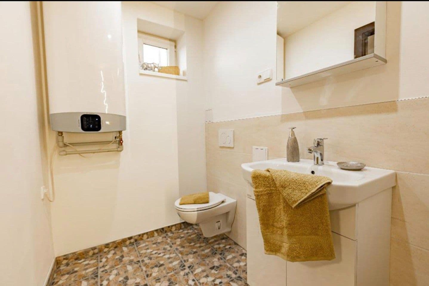 Predaj bytu 2-izbový 64 m², Družstevní, Chýně, Středočeský kraj Predaj bytu 2-izbový 64 m², Družstevní, Chýně, Středočeský kraj