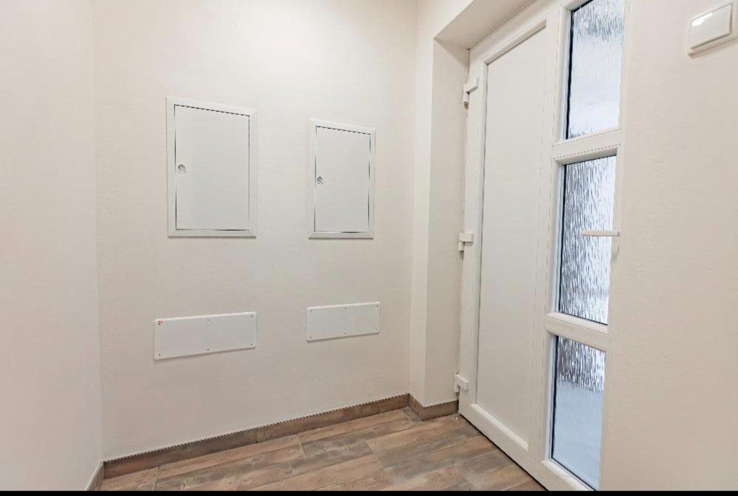 Predaj bytu 2-izbový 64 m², Družstevní, Chýně, Středočeský kraj Predaj bytu 2-izbový 64 m², Družstevní, Chýně, Středočeský kraj