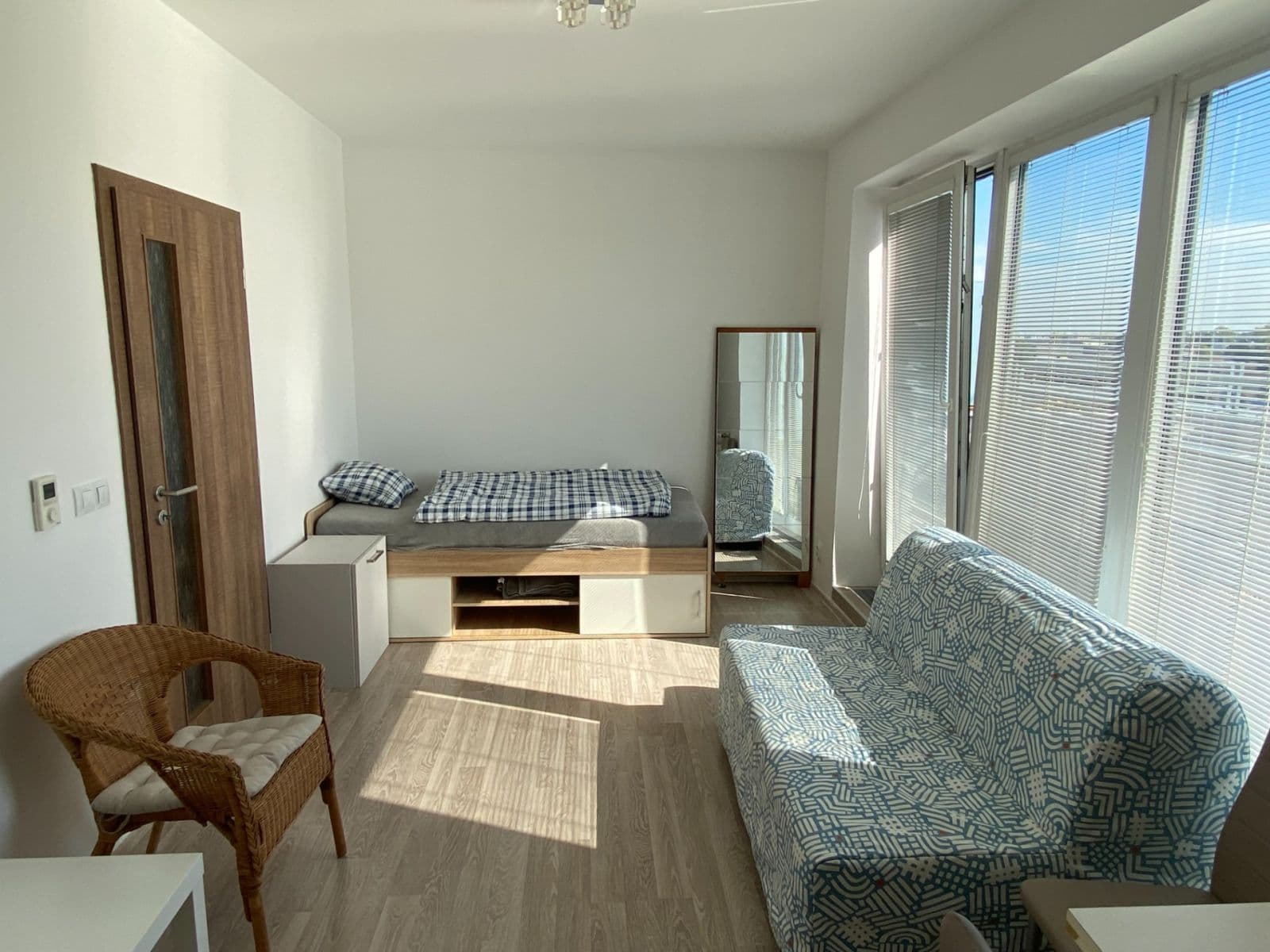 Prenájom bytu 1-izbový 29 m², Frýdecká, Praha, Praha Prenájom bytu 1-izbový 29 m², Frýdecká, Praha, Praha