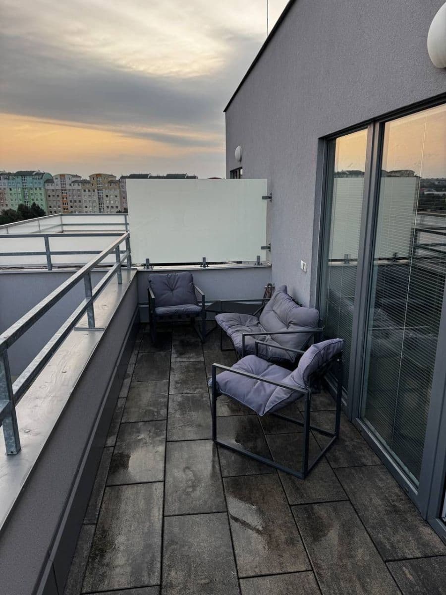 Prenájom bytu 1-izbový 29 m², Frýdecká, Praha, Praha Prenájom bytu 1-izbový 29 m², Frýdecká, Praha, Praha