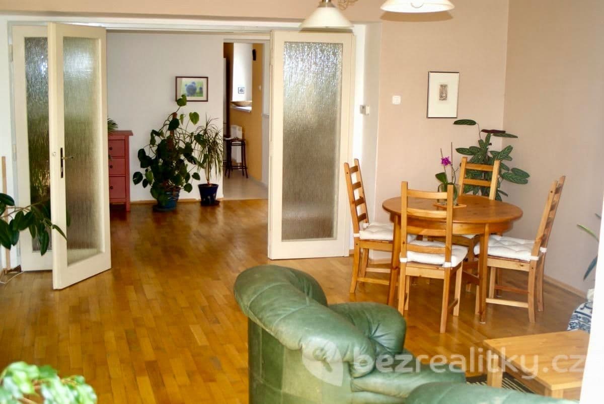 Prenájom bytu 3-izbový 102 m², Masarykova, Kutná Hora, Středočeský kraj Prenájom bytu 3-izbový 102 m², Masarykova, Kutná Hora, Středočeský kraj
