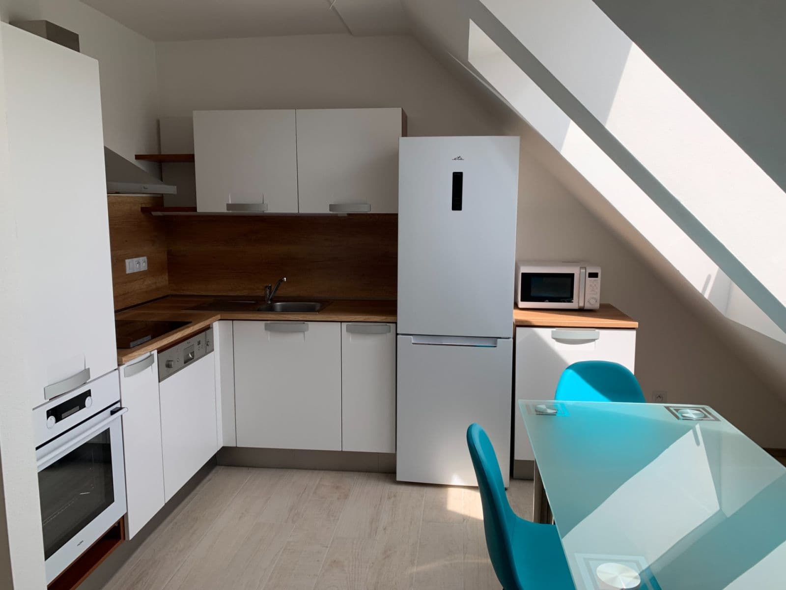 Prenájom bytu 3-izbový 68 m², Sokolovská, Plzeň, Plzeňský kraj Prenájom bytu 3-izbový 68 m², Sokolovská, Plzeň, Plzeňský kraj