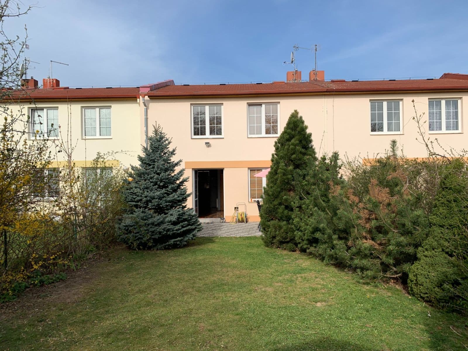 Predaj domu 100 m², pozemek 310 m², Na Skalce, Popovičky, Středočeský kraj Predaj domu 100 m², pozemek 310 m², Na Skalce, Popovičky, Středočeský kraj