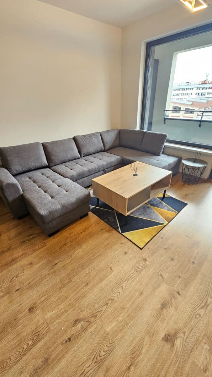 Prenájom bytu 2-izbový 57 m², Ružinov, Bratislavský kraj Prenájom bytu 2-izbový 57 m², Ružinov, Bratislavský kraj