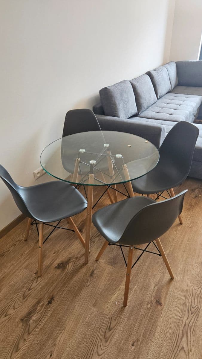 Prenájom bytu 2-izbový 57 m², Ružinov, Bratislavský kraj Prenájom bytu 2-izbový 57 m², Ružinov, Bratislavský kraj