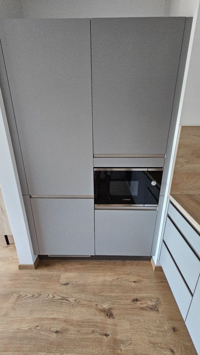 Prenájom bytu 2-izbový 57 m², Ružinov, Bratislavský kraj Prenájom bytu 2-izbový 57 m², Ružinov, Bratislavský kraj